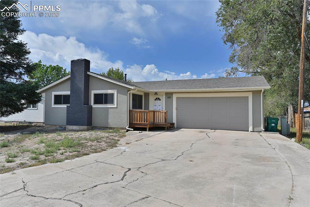 122 Trump Avenue - Photo 1