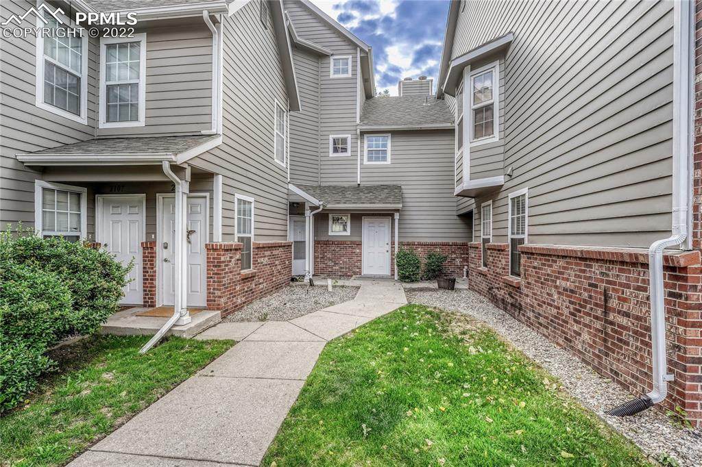 2109 Troy Court - Photo 1
