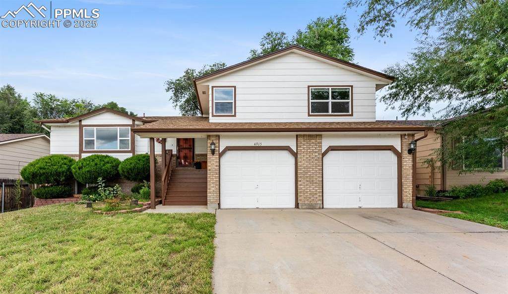 4915 Wainwright Drive - Photo 1