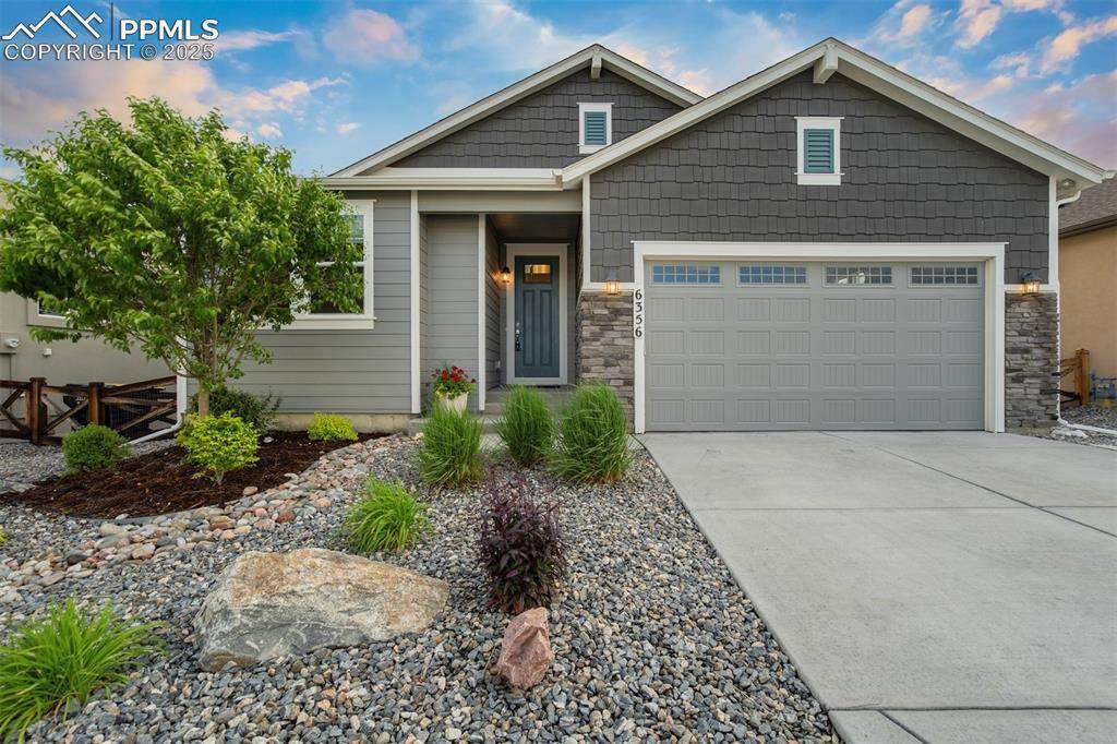 6356 Lochside View - Photo 1