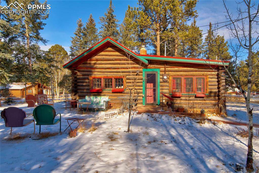 116 Gunnison Avenue - Photo 1