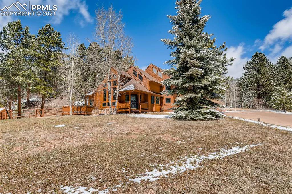 900 Sun Valley Drive - Photo 1