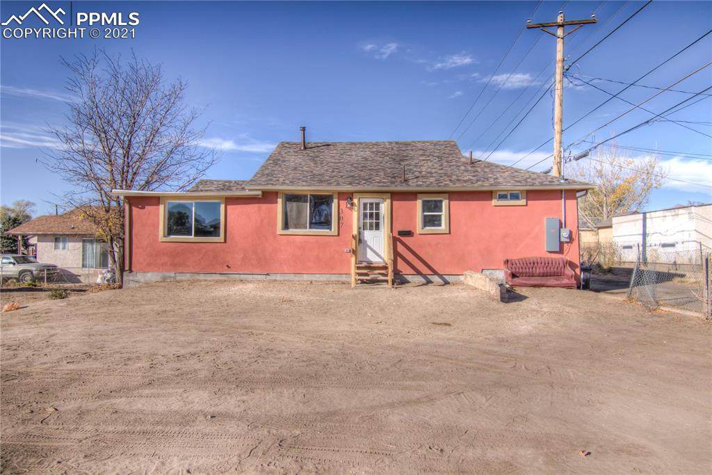 307 Queen Avenue - Photo 1
