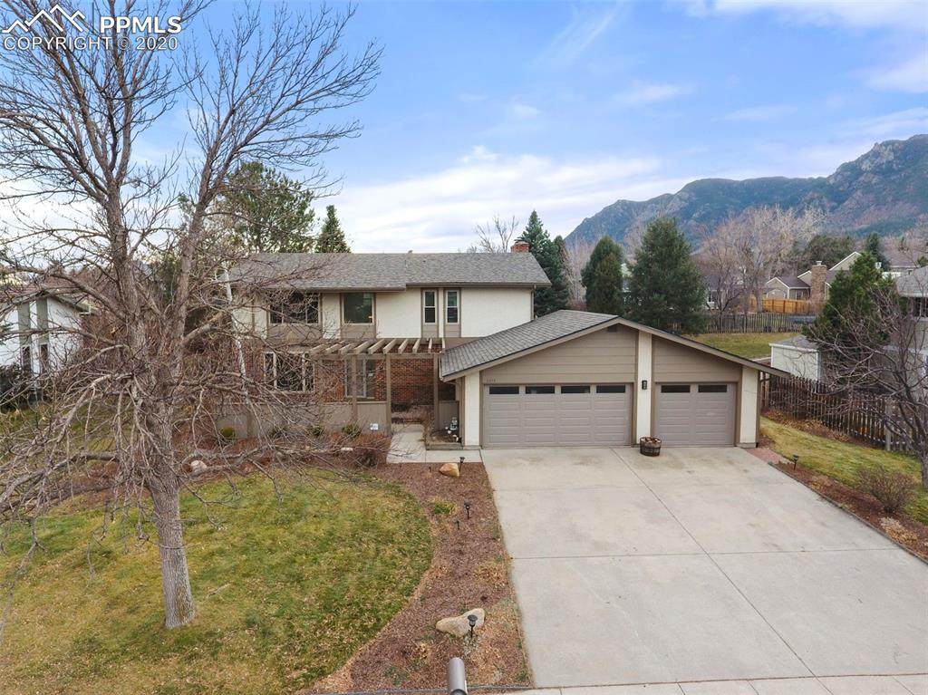 3215 Springridge Drive - Photo 1