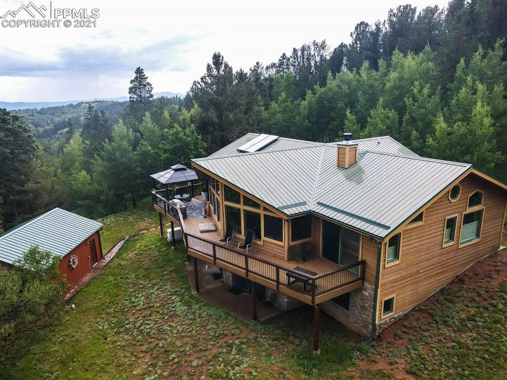 1021 Crown Point Circle - Photo 1