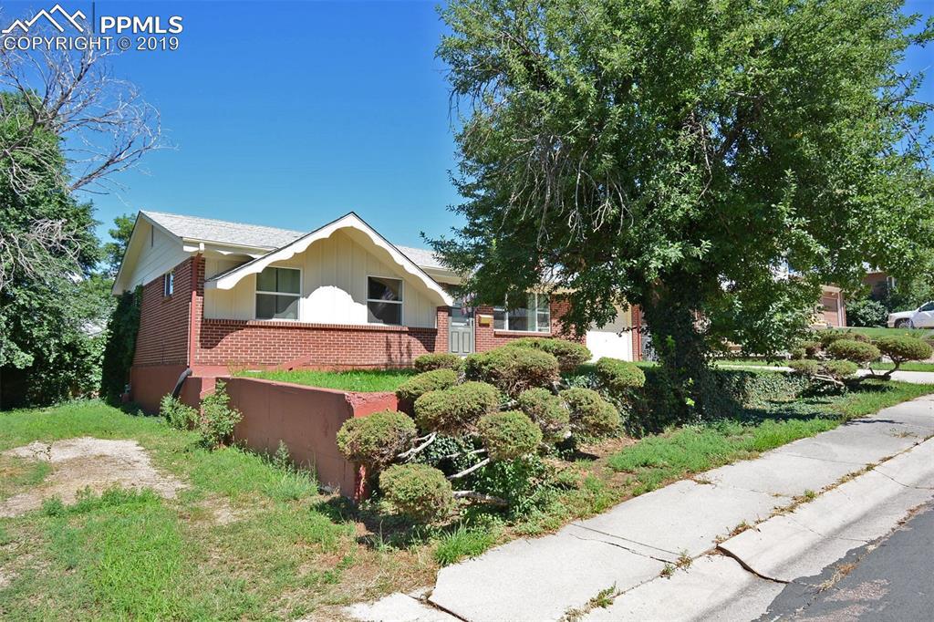 1128 Yosemite Drive - Photo 1