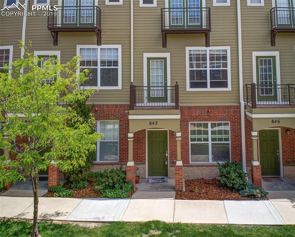 842 Victoria Ridge Point - Photo 1
