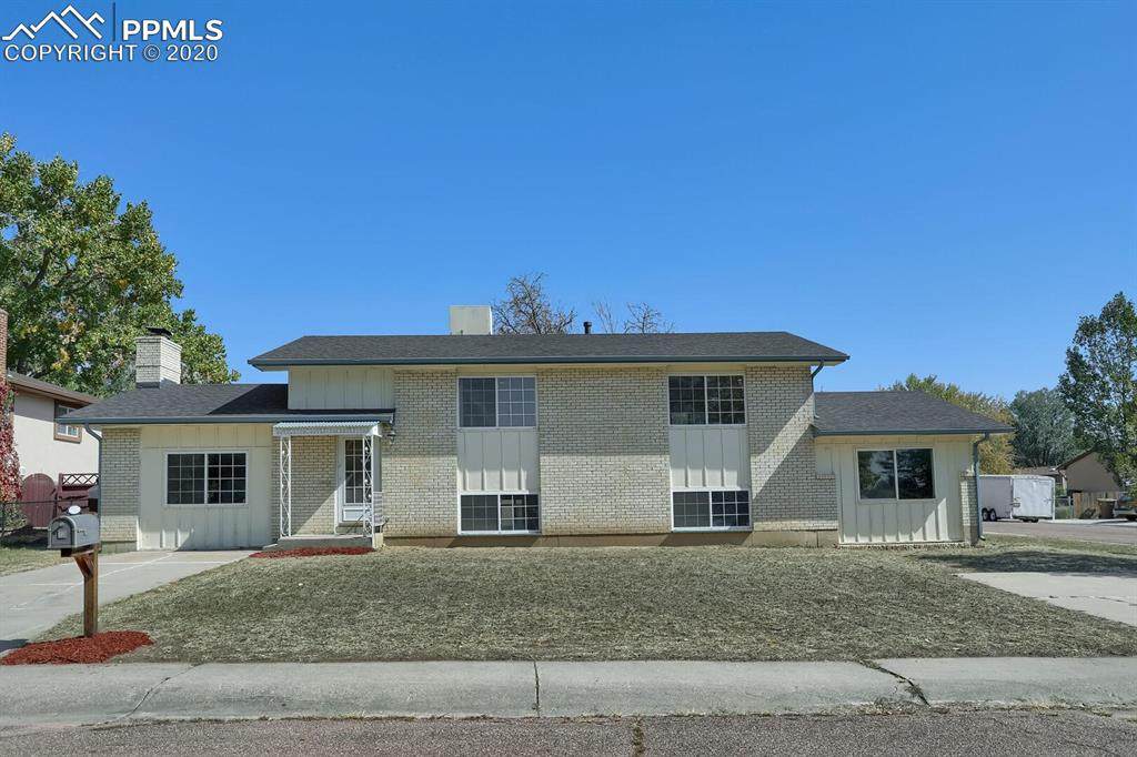 6835 Chesterfield Court - Photo 1