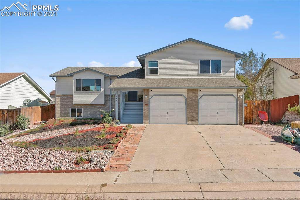765 Pennington Drive - Photo 1
