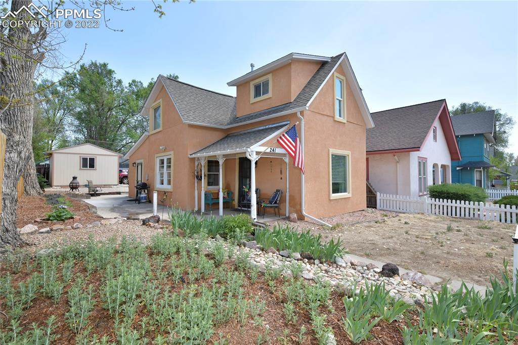 241 Franklin Street - Photo 1