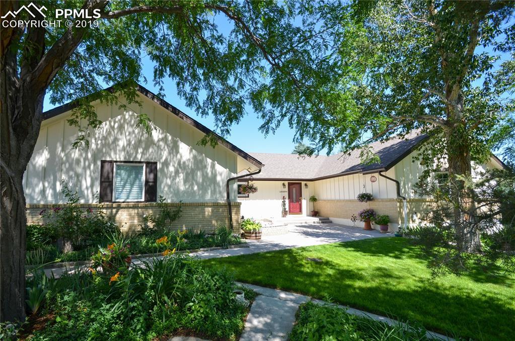 7160 Heritage Road - Photo 1