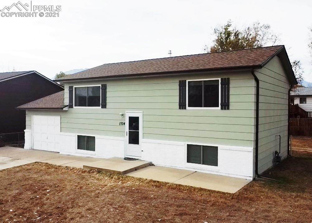 1704 Keswick Road - Photo 1