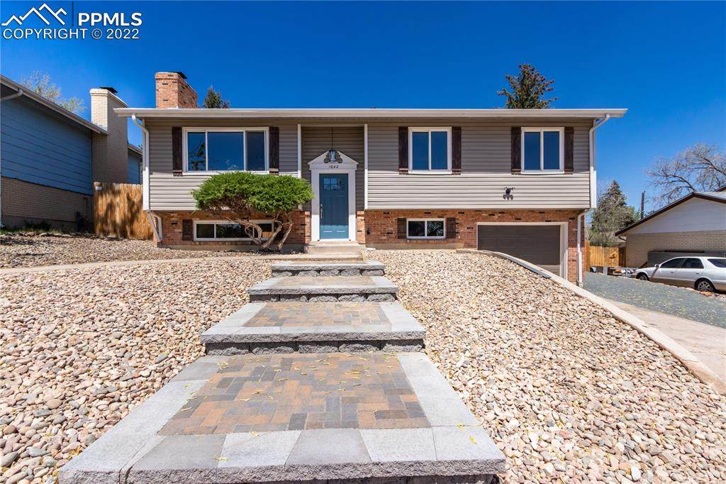 1642 Shasta Drive - Photo 1