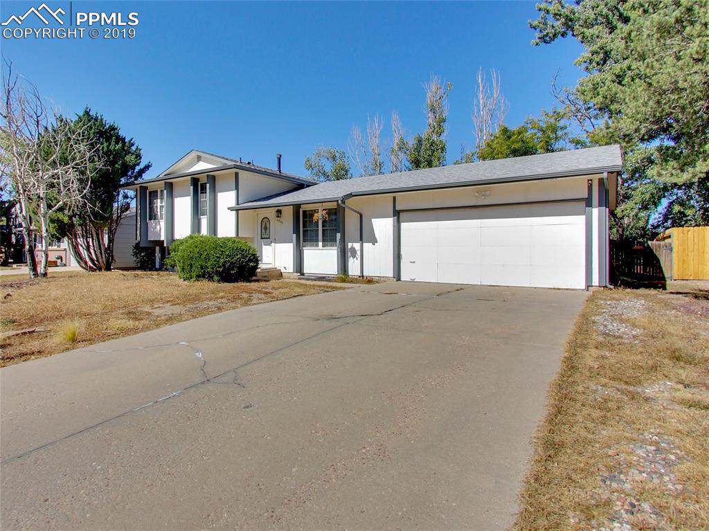 4990 Santiago Way - Photo 1
