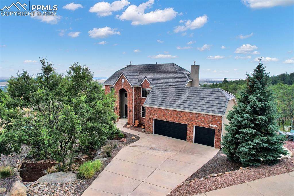 295 Paisley Drive - Photo 1