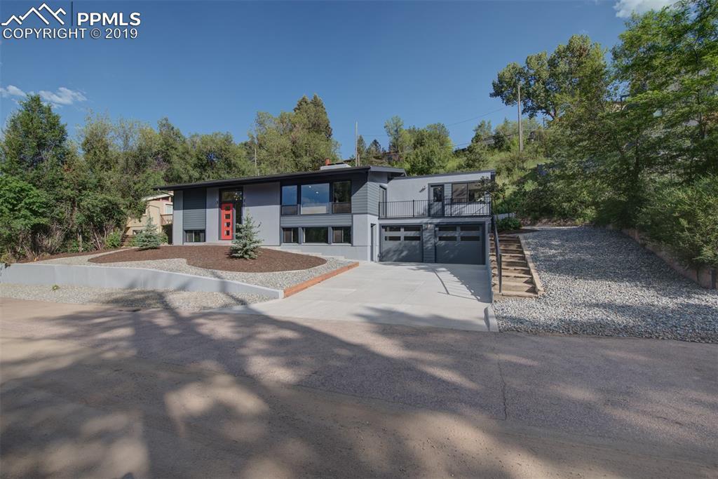 421 Valley Way - Photo 1