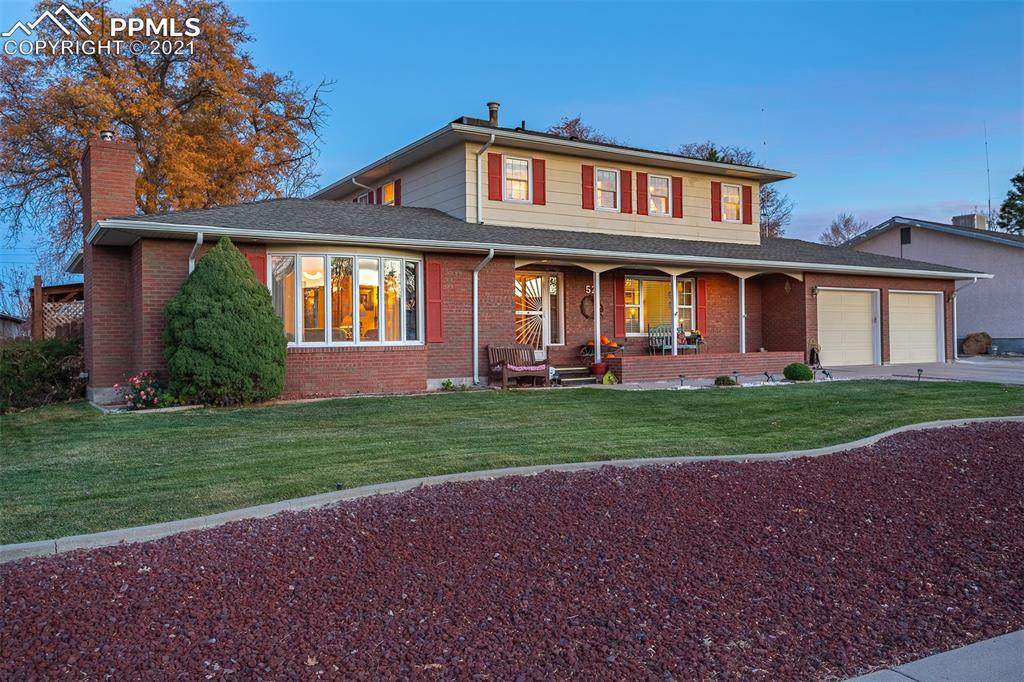 52 Cornell Circle - Photo 1