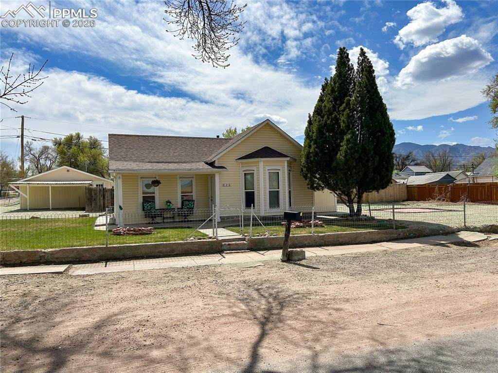 826 Griffin Avenue - Photo 1