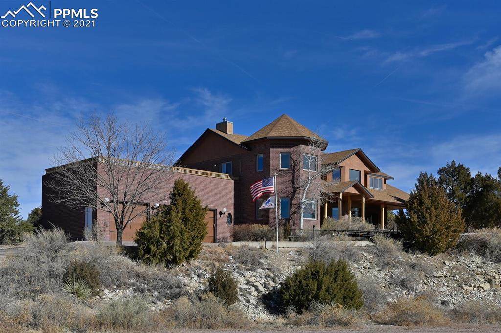 1072 Lynx Drive - Photo 1
