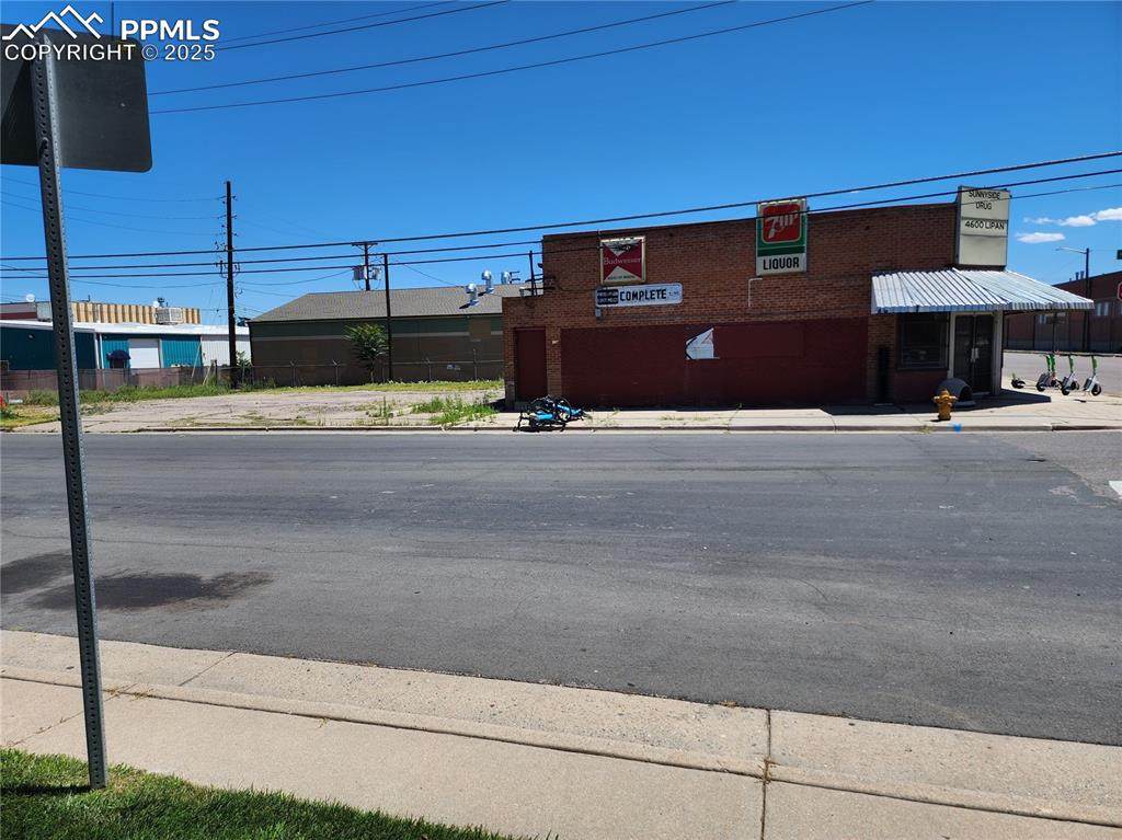 4600 Lipan Street - Photo 1