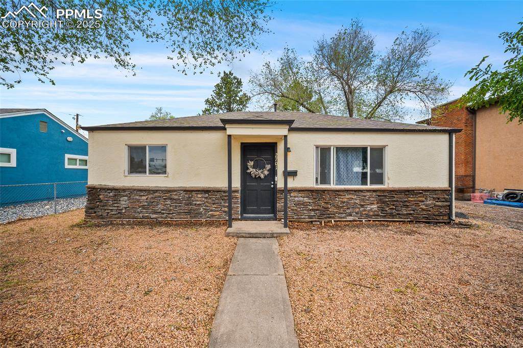 2701 Delphinium Street - Photo 1