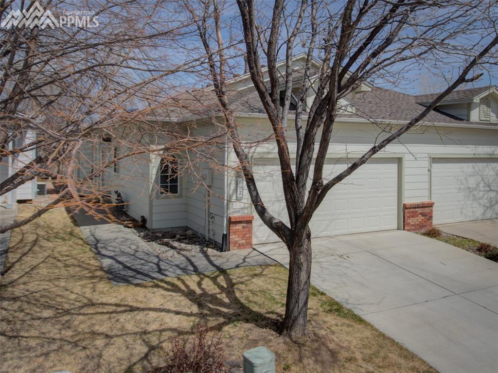 992 Samuel Point - Photo 1