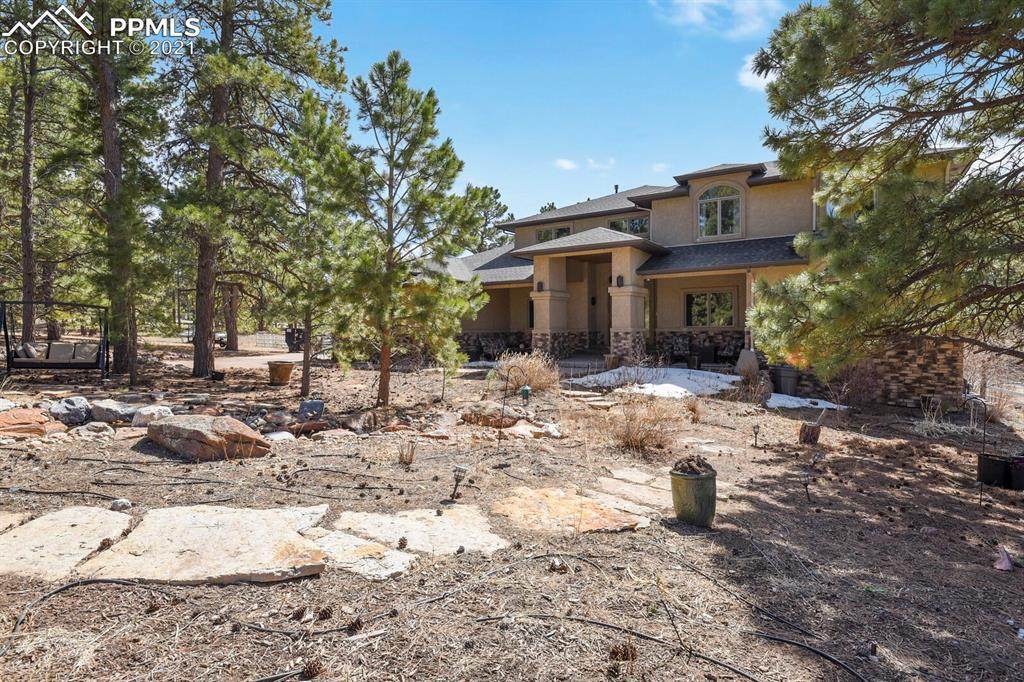 5520 Melanie Circle - Photo 1