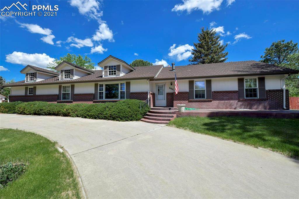6861 Rosewood Drive - Photo 1
