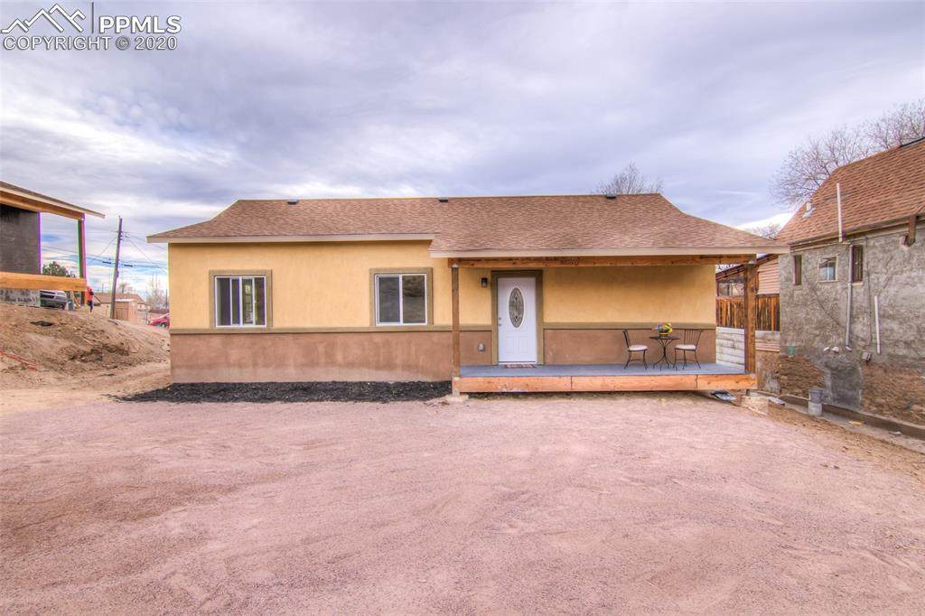 1012 2nd Street - Photo 1