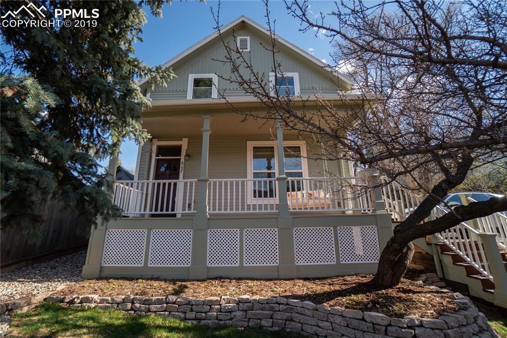 607 Manitou Avenue - Photo 1
