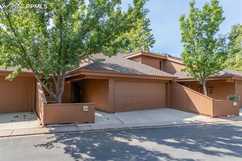 2344 Wood Avenue - Photo 1
