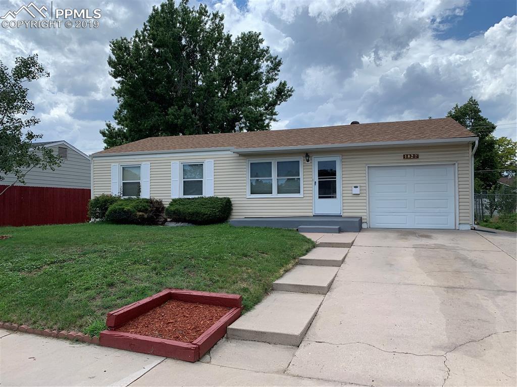 1822 Circle Drive - Photo 1