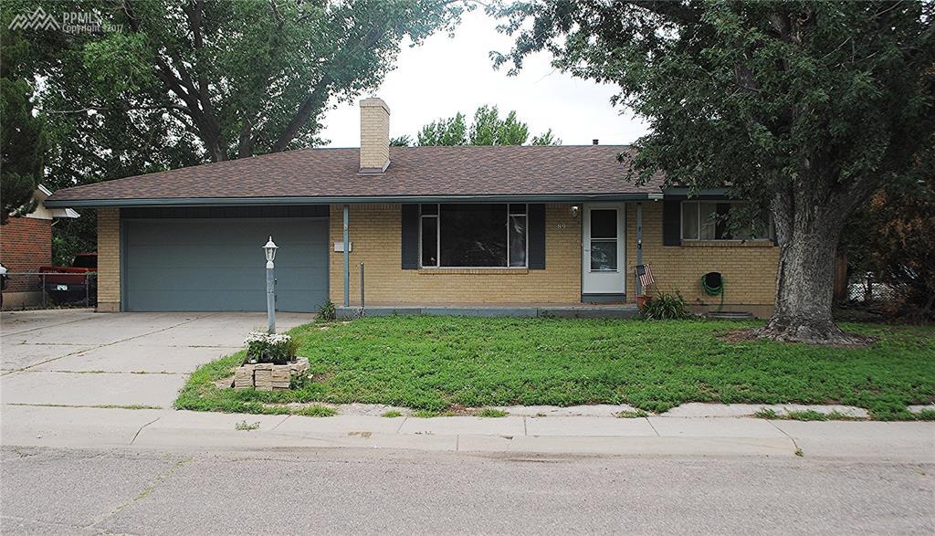 89 Watson Boulevard - Photo 1