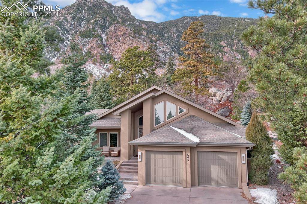 665 Paisley Drive - Photo 1