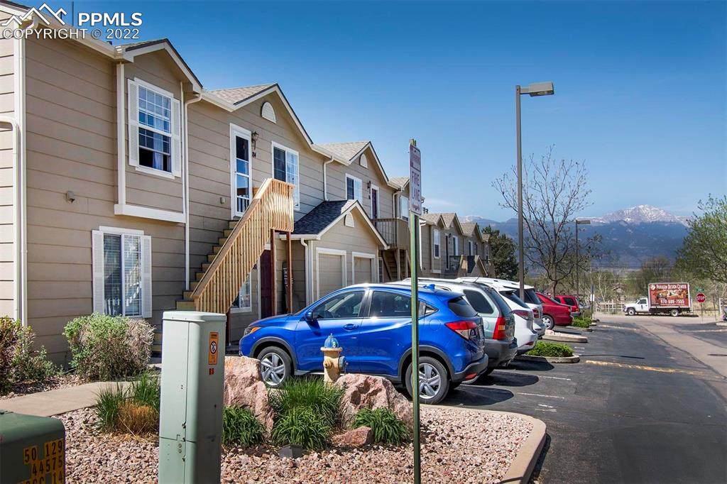 184 Ellers Grove - Photo 1