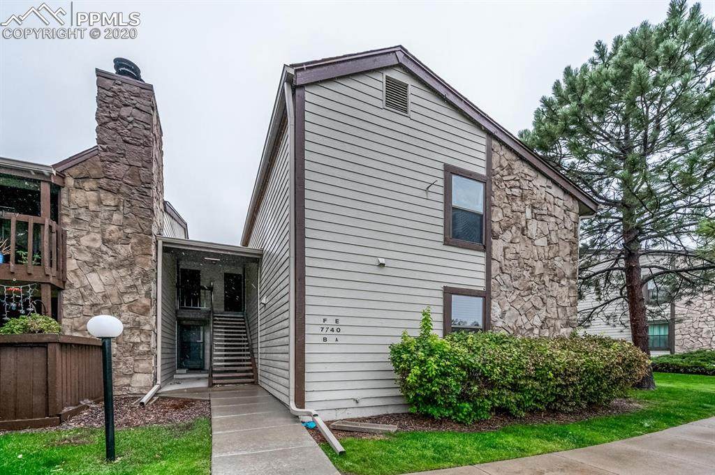 7740 87th Drive - Photo 1