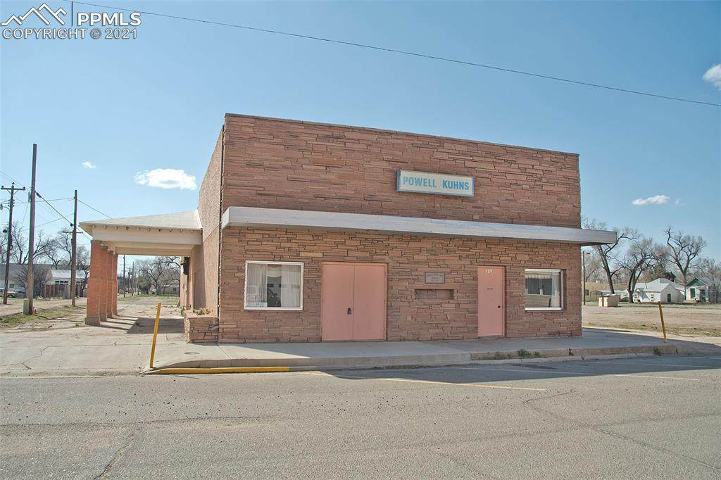 529 Carson Avenue - Photo 1