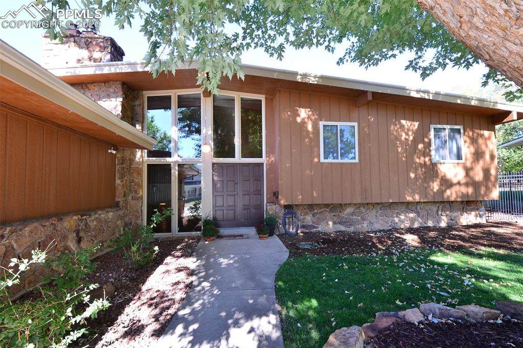 2038 Devon Street - Photo 1