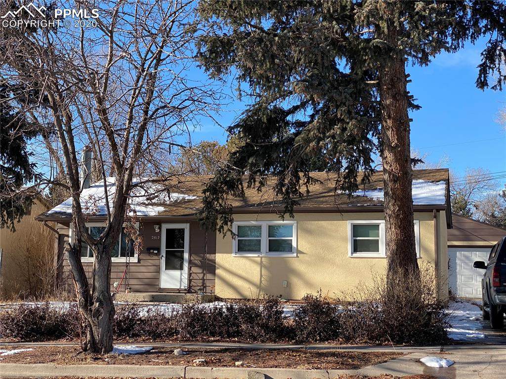 2812 Merry Lane - Photo 1