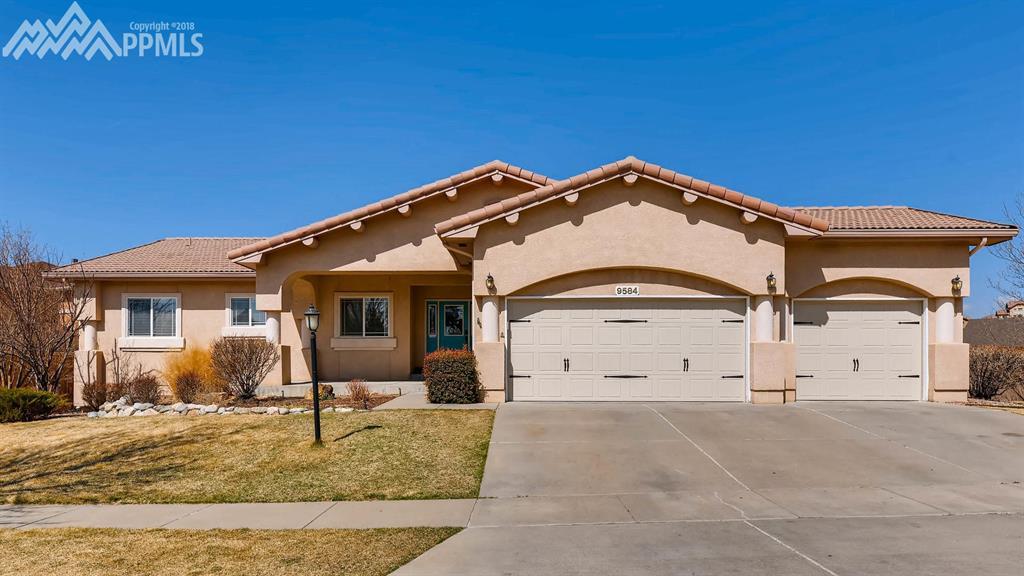 9584 Pinebrook Way - Photo 1