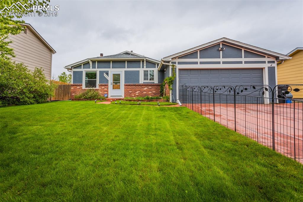 1037 Keith Drive - Photo 1