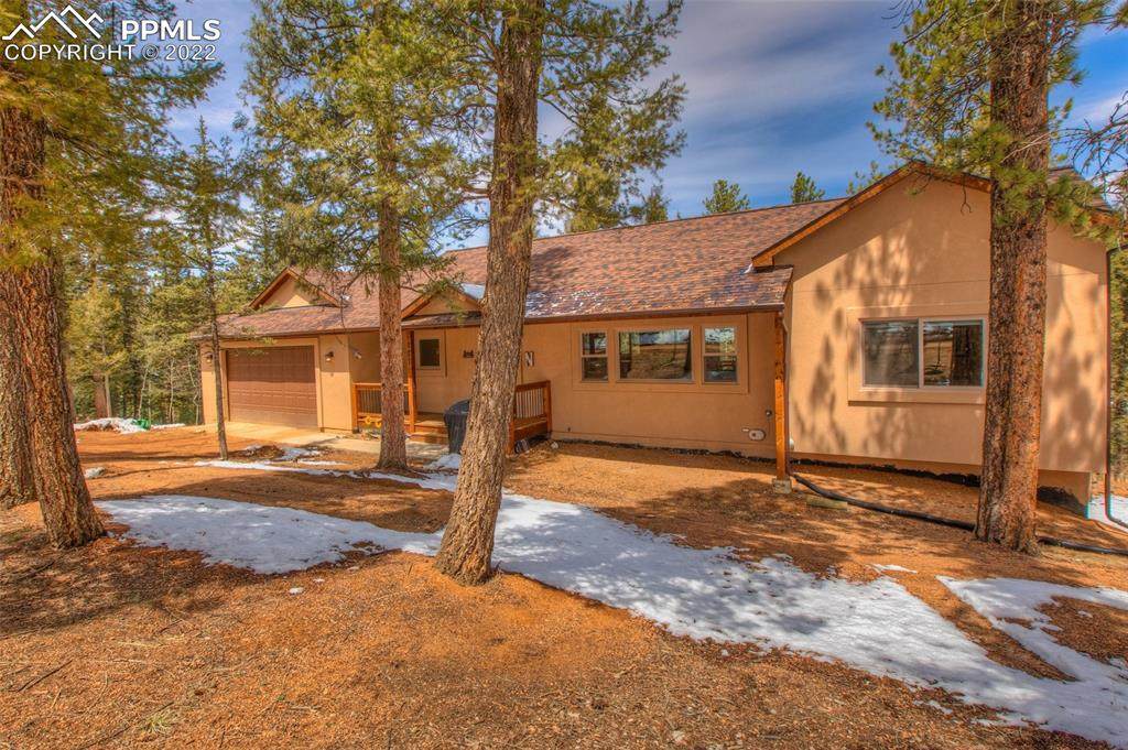 277 Aspen Circle - Photo 1