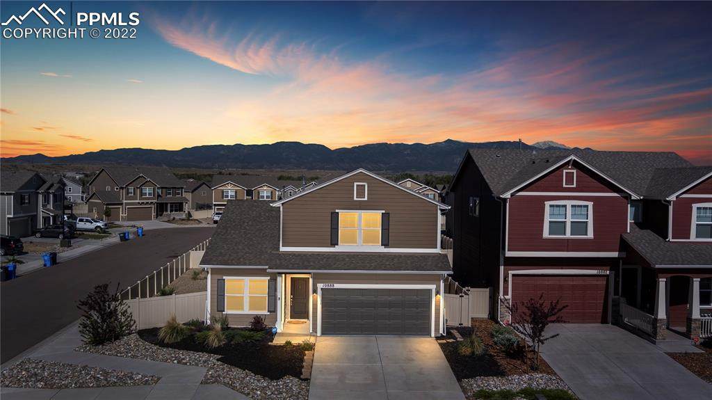 10888 Traders Parkway - Photo 1