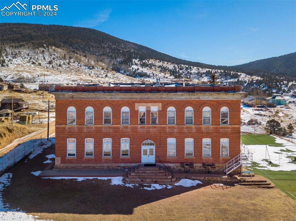 100 Dewey Street - Photo 1
