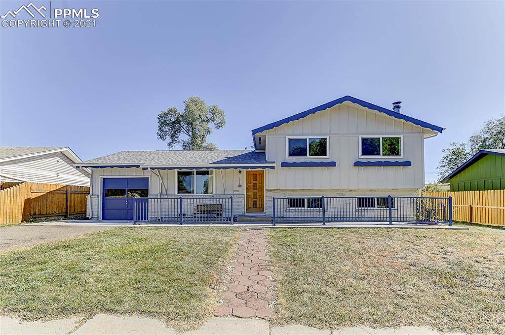 1223 Royale Drive - Photo 1