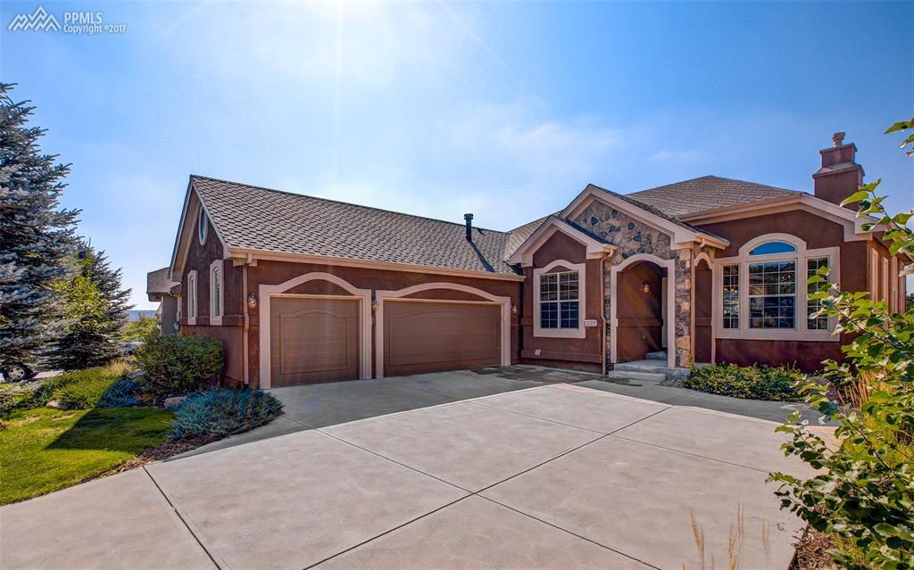 2331 Ledgewood Drive - Photo 1