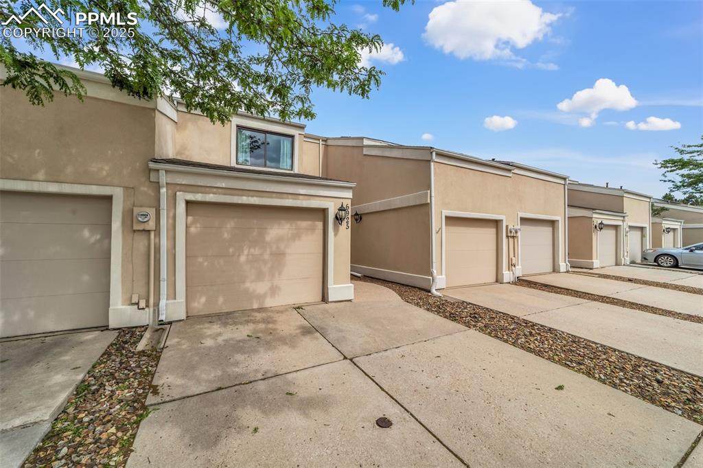 6925 Gayle Lyn Lane - Photo 1