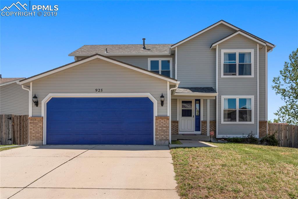 925 Crandall Drive - Photo 1