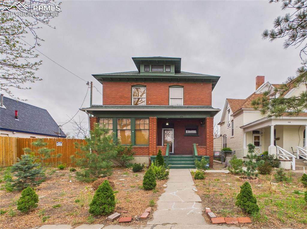 504 Abriendo Avenue - Photo 1
