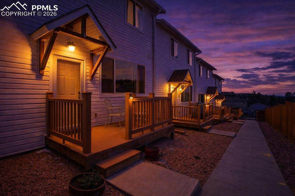 425 Eaton Avenue - Photo 1